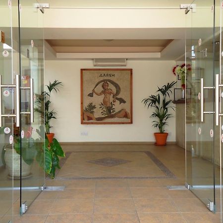 Daphne Hotel Apartments Cyprus Paphos Eksteriør bilde